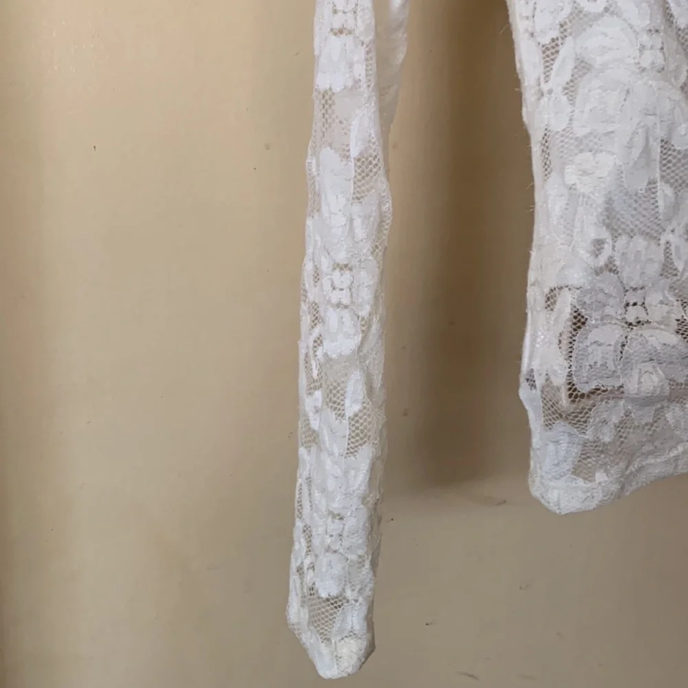 Cream lace long sleeve top size S - Picture 6 of 8